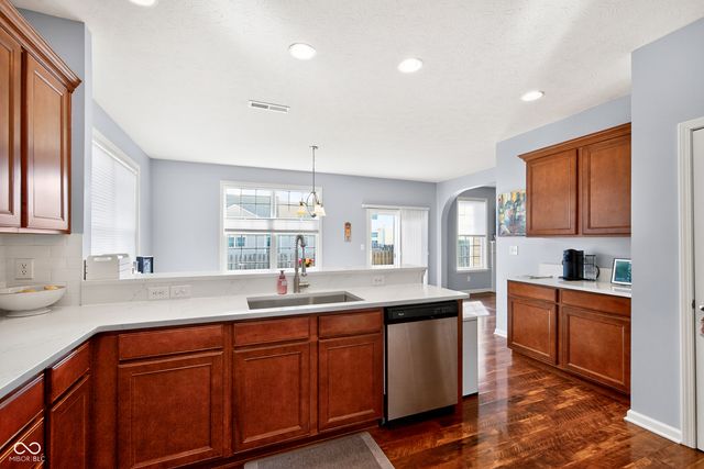 5783 Blue Sky Drive, Whitestown, IN 46075