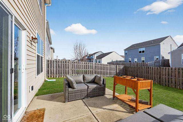 5783 Blue Sky Drive, Whitestown, IN 46075