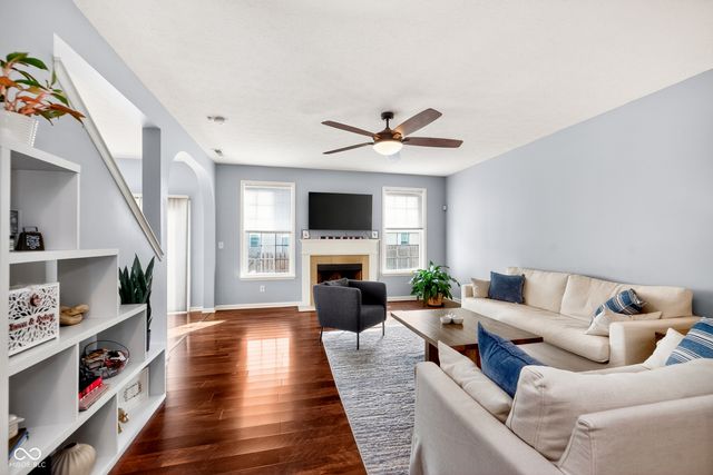 5783 Blue Sky Drive, Whitestown, IN 46075