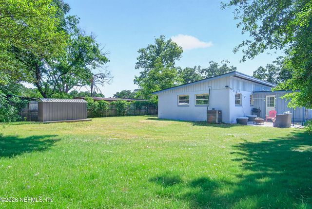 1629 LOUVRE Drive, Jacksonville, FL 32221