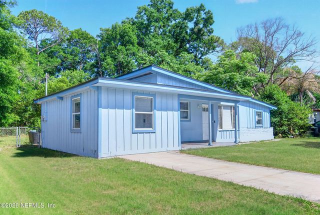 1629 LOUVRE Drive, Jacksonville, FL 32221