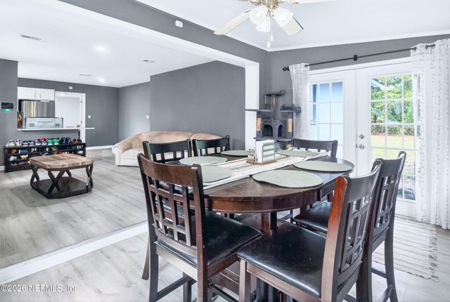 1629 LOUVRE Drive, Jacksonville, FL 32221