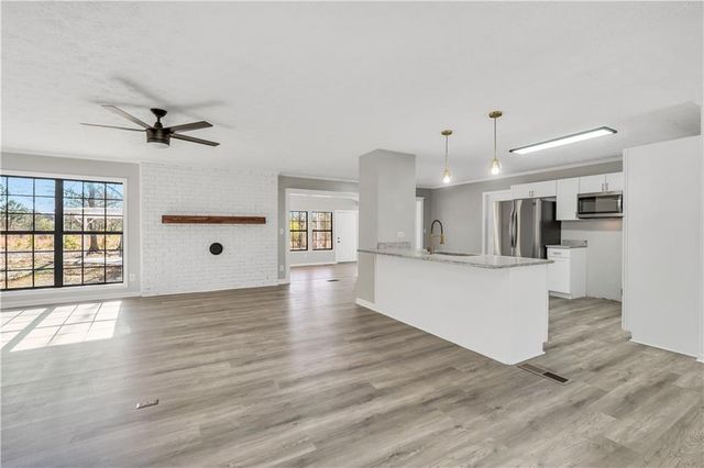 140 Heritage Circle, Mcdonough, GA 30253