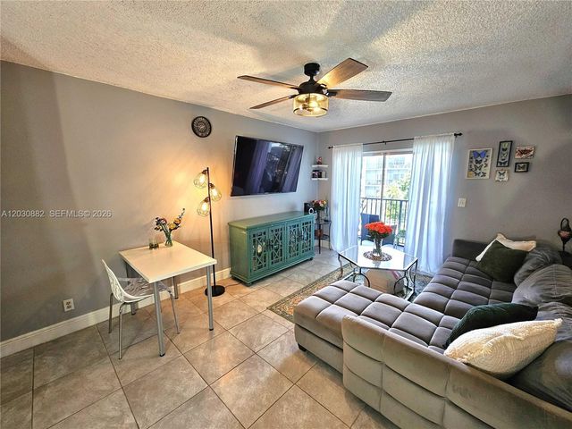 7561 NW 16th Street 2303, Plantation, FL 33313