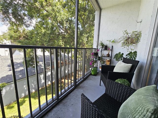 7561 NW 16th Street 2303, Plantation, FL 33313