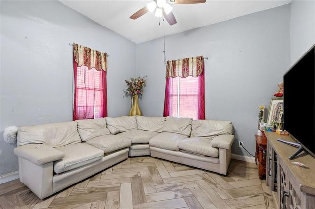 2202 Wood Avenue, Kansas City, KS 66104