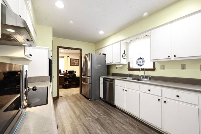3275 ALTRURIA RD, Bartlett, TN 38134