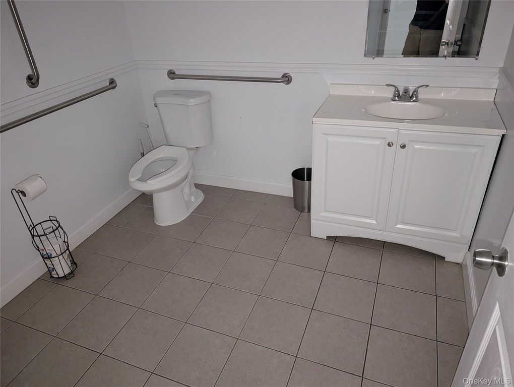 168 Ashburton Avenue, Yonkers, NY 10701 — photo 3