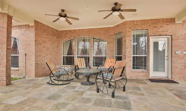 1525 Briar Bend, Friendswood, TX 77546