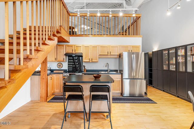 700 Market Street Unit 207, Chapel Hill, NC 27516