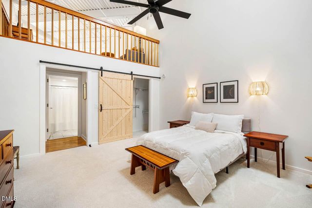 700 Market Street Unit 207, Chapel Hill, NC 27516