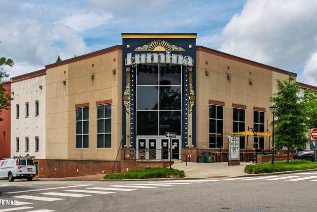 700 Market Street Unit 207, Chapel Hill, NC 27516