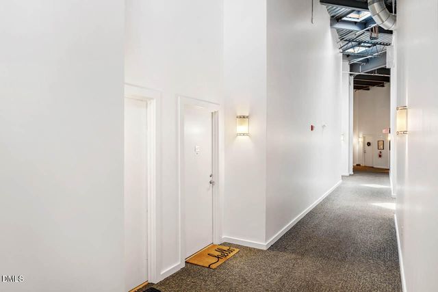 700 Market Street Unit 207, Chapel Hill, NC 27516