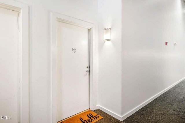 700 Market Street Unit 207, Chapel Hill, NC 27516