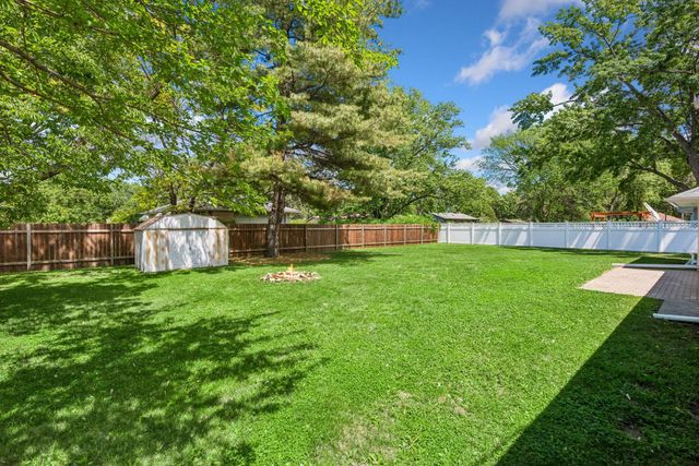 6 Mission Lane, Bloomington, MN 55420