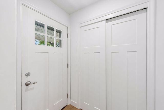 6 Mission Lane, Bloomington, MN 55420