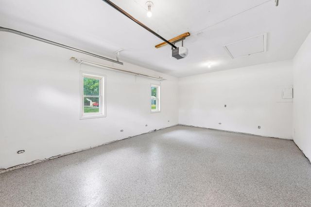 6 Mission Lane, Bloomington, MN 55420