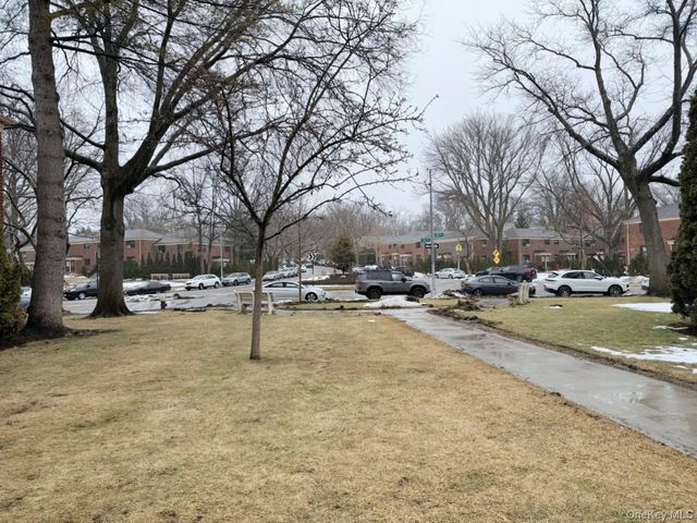 21909 74th Avenue 446B2, Oakland Gardens, NY 11364