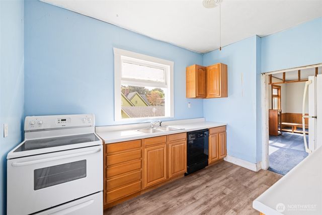 509 W 7th Street, Port Angeles, WA 98363