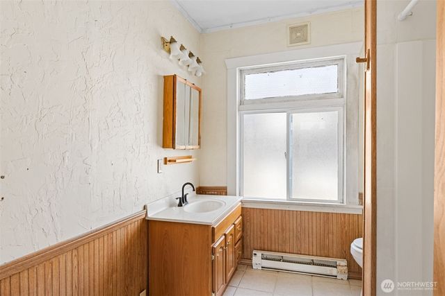 509 W 7th Street, Port Angeles, WA 98363
