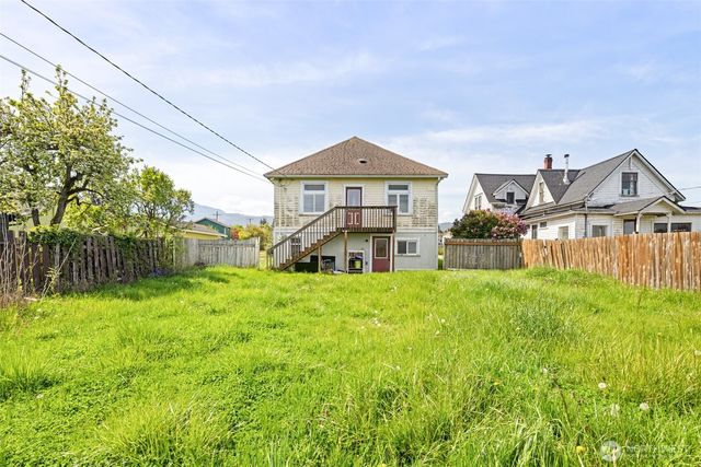 509 W 7th Street, Port Angeles, WA 98363