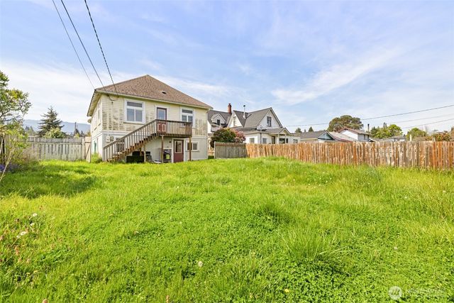 509 W 7th Street, Port Angeles, WA 98363