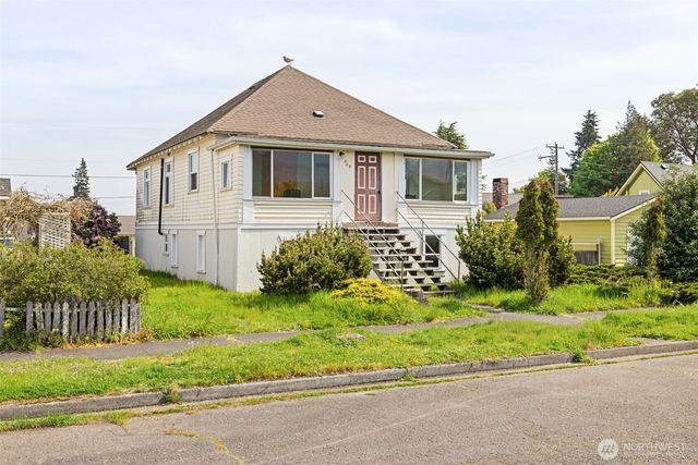 509 W 7th Street, Port Angeles, WA 98363