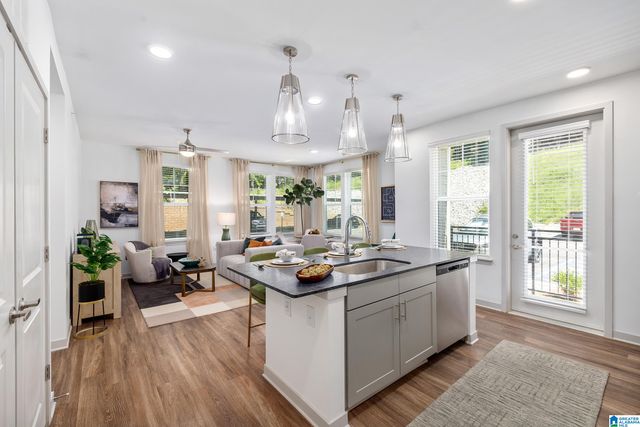 3090 HIGHWAY 280, Birmingham, AL 35223