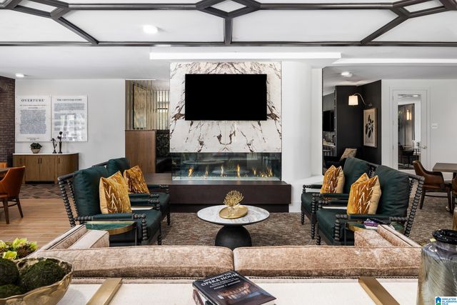 3090 HIGHWAY 280, Birmingham, AL 35223