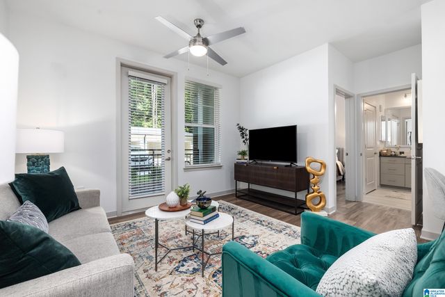 3090 HIGHWAY 280, Birmingham, AL 35223