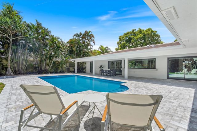 6749 S Grande Drive, Boca Raton, FL 33433