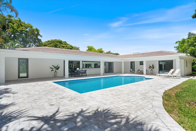 6749 S Grande Drive, Boca Raton, FL 33433