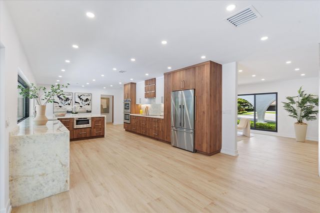 6749 S Grande Drive, Boca Raton, FL 33433
