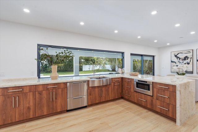 6749 S Grande Drive, Boca Raton, FL 33433