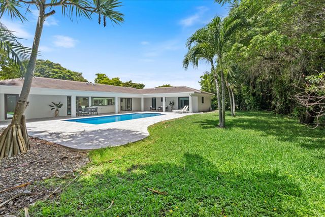 6749 S Grande Drive, Boca Raton, FL 33433