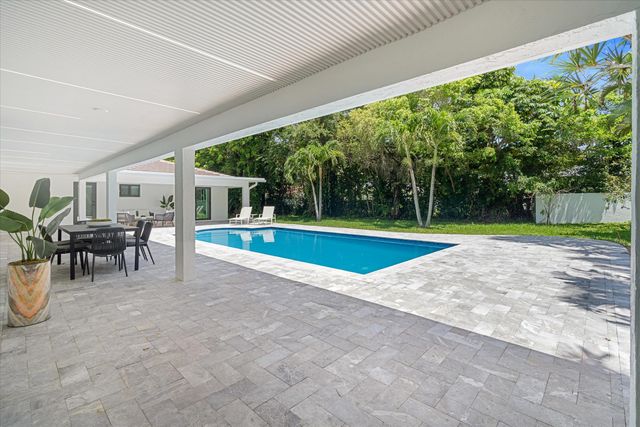 6749 S Grande Drive, Boca Raton, FL 33433