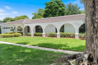 6749 S Grande Drive, Boca Raton, FL 33433