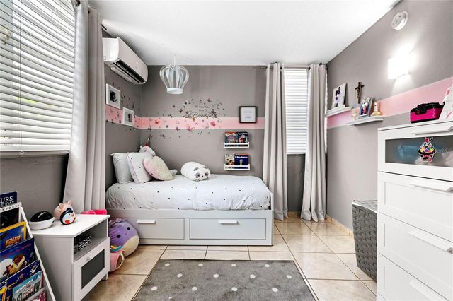 6006 VIA DEL PALMAR, Toa Baja, PR 00951