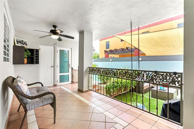 6006 VIA DEL PALMAR, Toa Baja, PR 00951