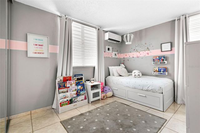 6006 VIA DEL PALMAR, Toa Baja, PR 00951