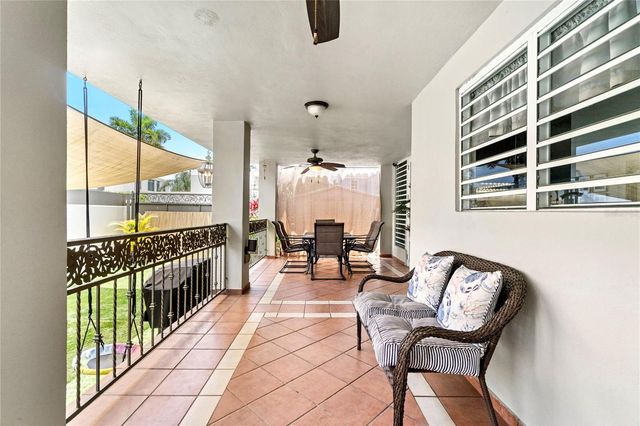 6006 VIA DEL PALMAR, Toa Baja, PR 00951