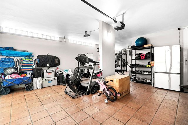 6006 VIA DEL PALMAR, Toa Baja, PR 00951