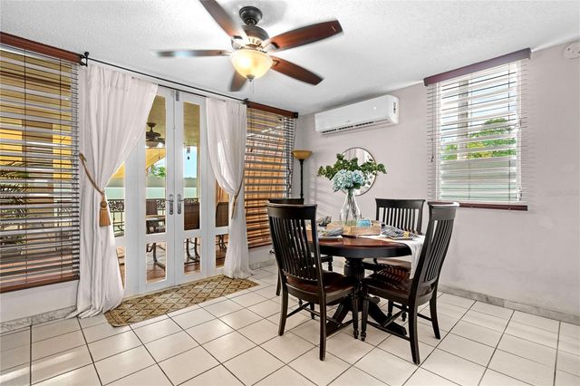 6006 VIA DEL PALMAR, Toa Baja, PR 00951