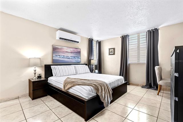 6006 VIA DEL PALMAR, Toa Baja, PR 00951