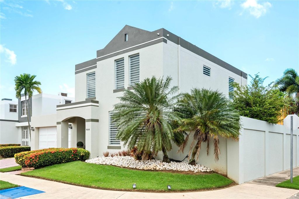 6006 VIA DEL PALMAR, Toa Baja, PR 00951