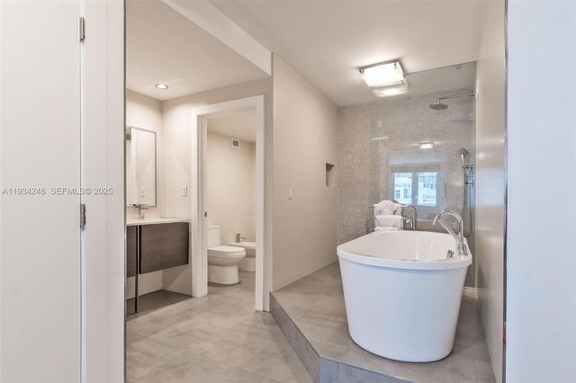 2301 Collins Ave 507, Miami Beach, FL 33139