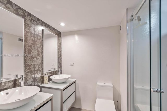 2301 Collins Ave 507, Miami Beach, FL 33139