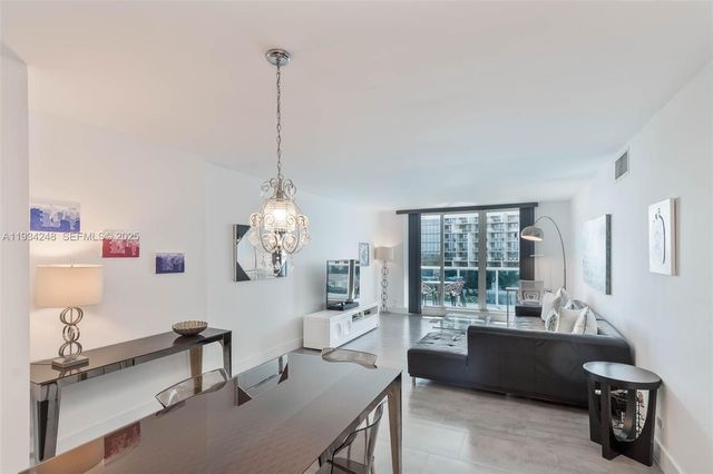 2301 Collins Ave 507, Miami Beach, FL 33139