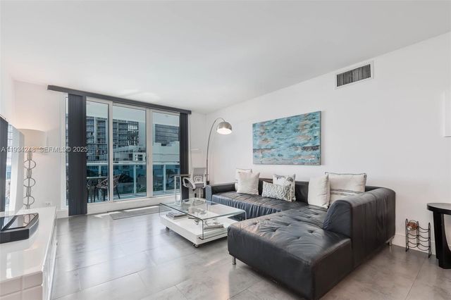 2301 Collins Ave 507, Miami Beach, FL 33139