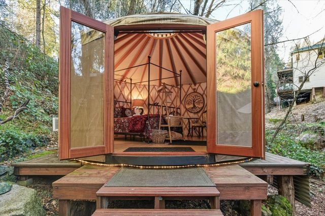 317 S Pine St, Nevada City, CA 95959